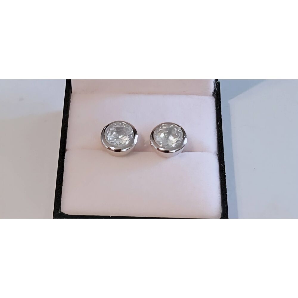 CERTIFIED~4 Carat Genuine Moissanite Round Bezel Set Stud Earrings